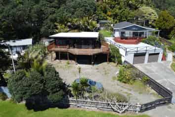 10744 State Highway 35, Waihau Bay
