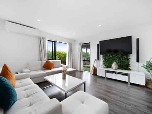 11 Tuuhura Road, Pukekohe