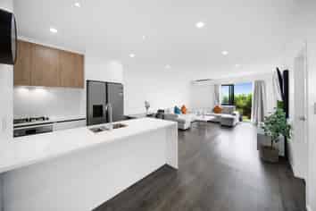 11 Tuuhura Road, Pukekohe