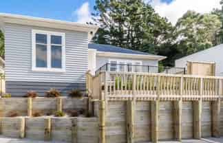 28 Main Road, Wainuiomata