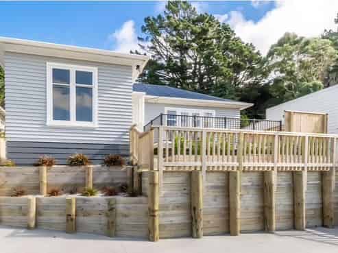 28 Main Road, Wainuiomata