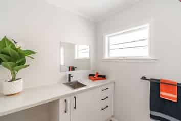 28 Main Road, Wainuiomata