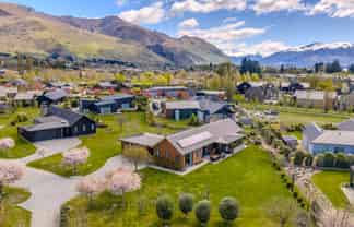 5 Parkview Street, Wanaka