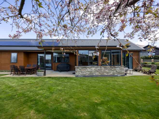 5 Parkview Street, Wanaka