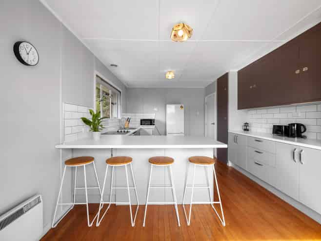 23 Main Road, Luggate