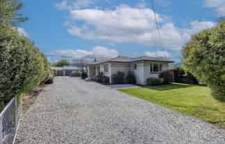 23 Main Road, Luggate