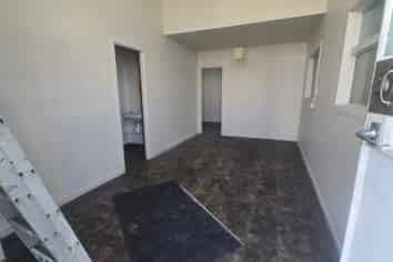 Handy Industrial Warehouse, close to CBD