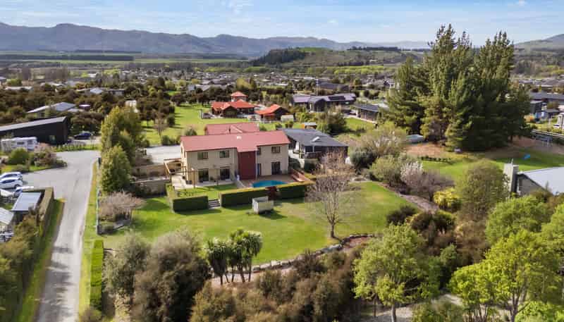 32 Rockhaven, Albert Town