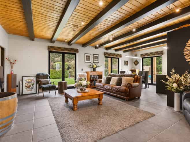 32 Rockhaven, Albert Town