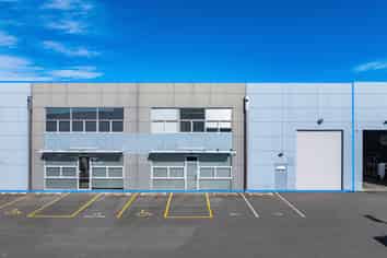 Lavish Office, Showroom & Warehouse 