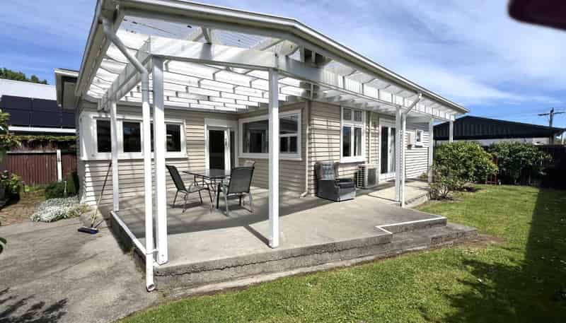 33 Percy Street, Burleigh