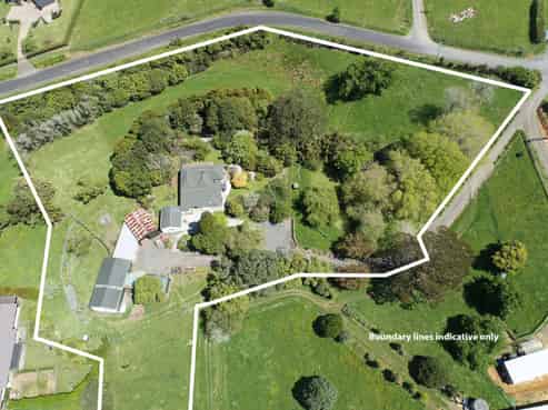 700 Paparata Road, Bombay