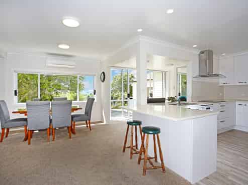 700 Paparata Road, Bombay