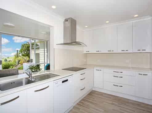 700 Paparata Road, Bombay