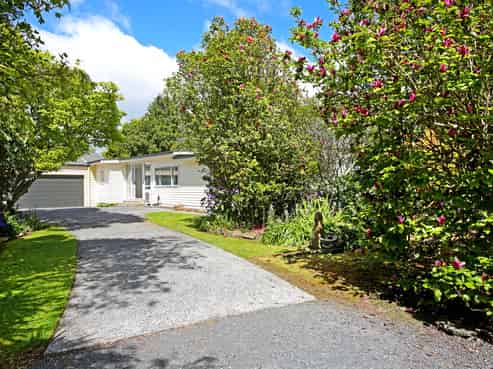 700 Paparata Road, Bombay