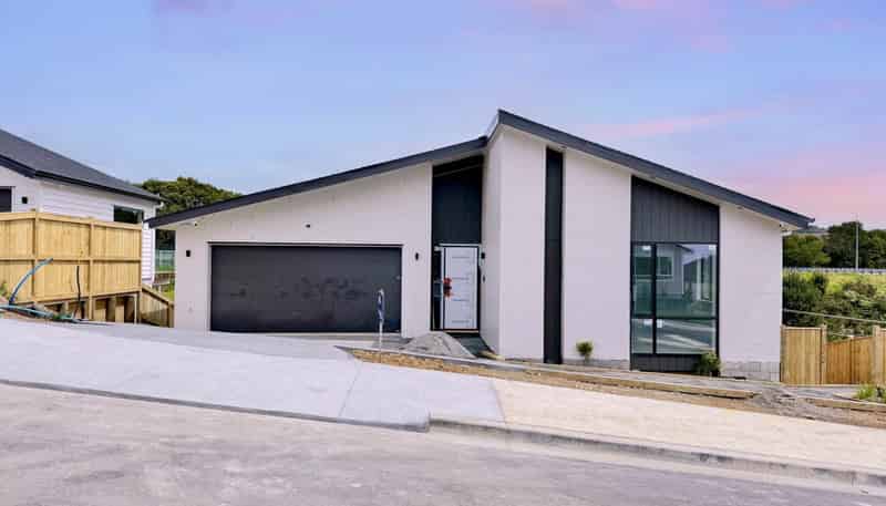 16 Skulander Crescent, Millwater