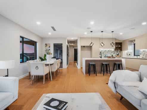 16 Skulander Crescent, Millwater