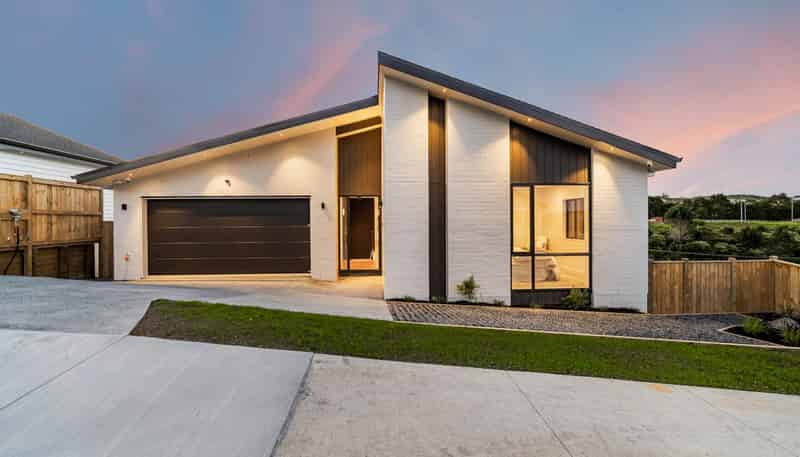 16 Skulander Crescent, Millwater