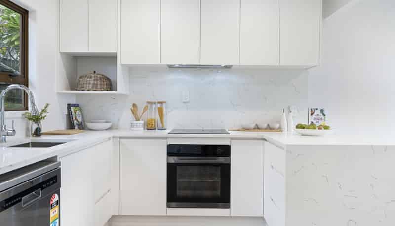 2/867 Beach Road, Torbay