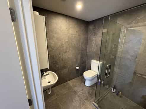 Industrial Unit for Lease - Glenda Drive