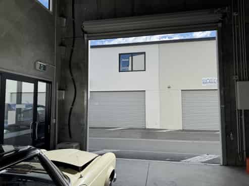 Industrial Unit for Lease - Glenda Drive