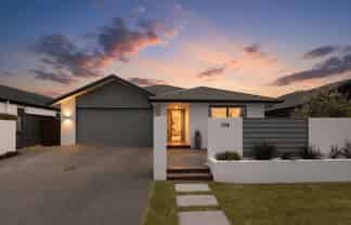114 Coast Boulevard, Papamoa