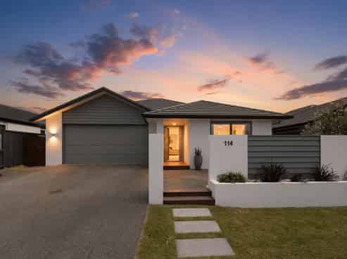 114 Coast Boulevard, Papamoa