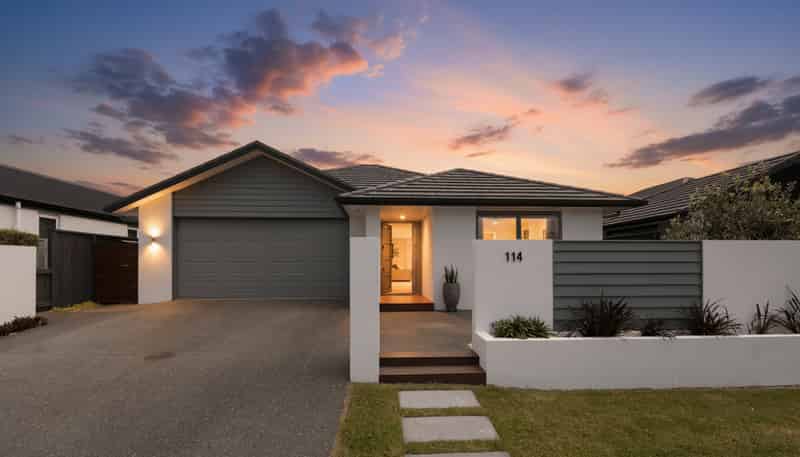 114 Coast Boulevard, Papamoa