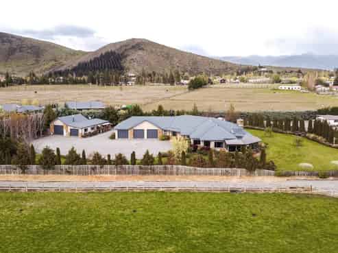 18 Airport Road, Omarama