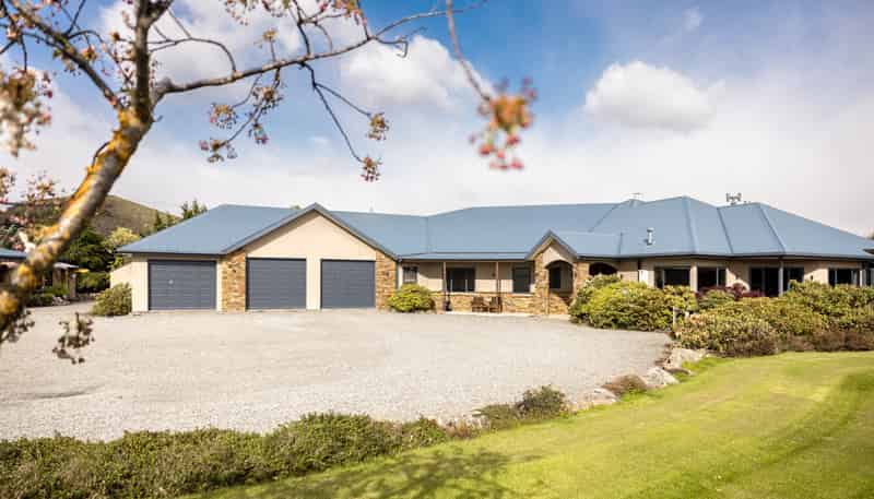18 Airport Road, Omarama