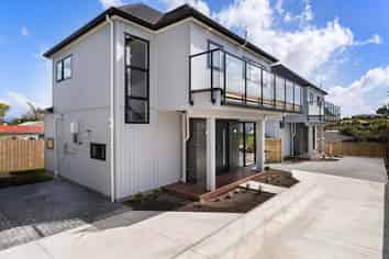 Lot 2/1 Amberley Ave, Te Atatu South