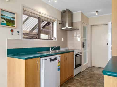 5 Alpha Avenue, Coastlands