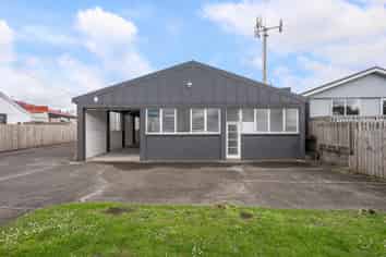 REFURBISHED WITH LIVE/WORK POTENTIAL