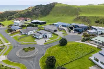 2 Ambergris Place, Baylys Beach