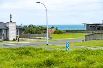 2 Ambergris Place, Baylys Beach