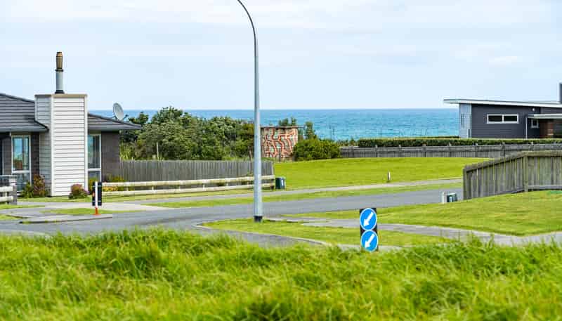 2 Ambergris Place, Baylys Beach