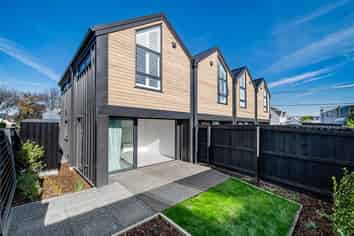 D/8 Champion Street, Edgeware