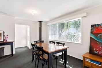 2 Albertson Place, Manurewa