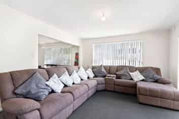 2 Albertson Place, Manurewa