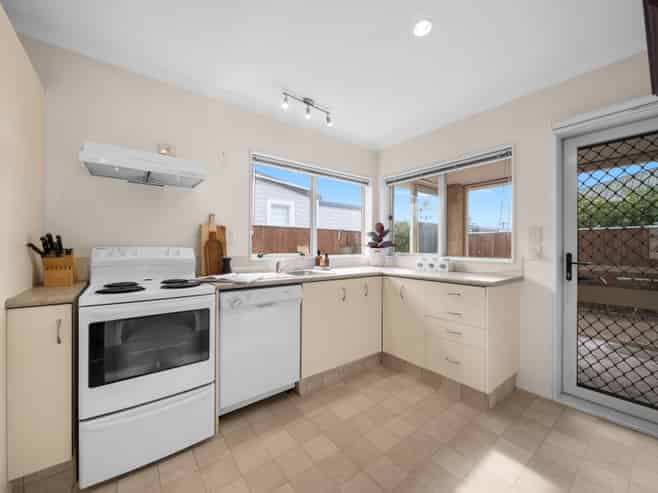 9 Hogg Crescent, Masterton