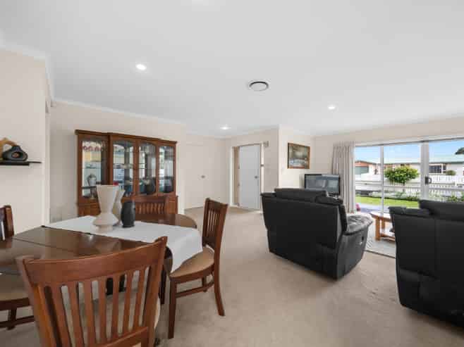 9 Hogg Crescent, Masterton