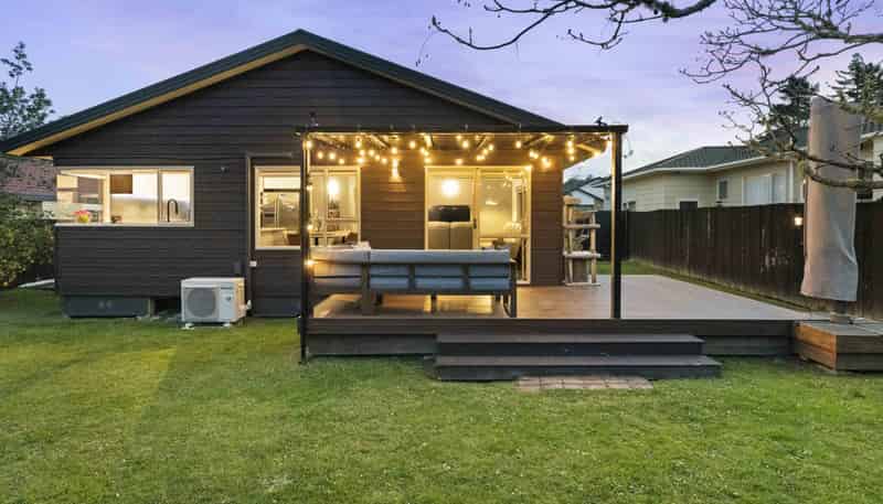 75 Kamara Road, Glen Eden