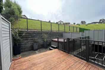 16 Charles Heaphy Lane, Stonefields