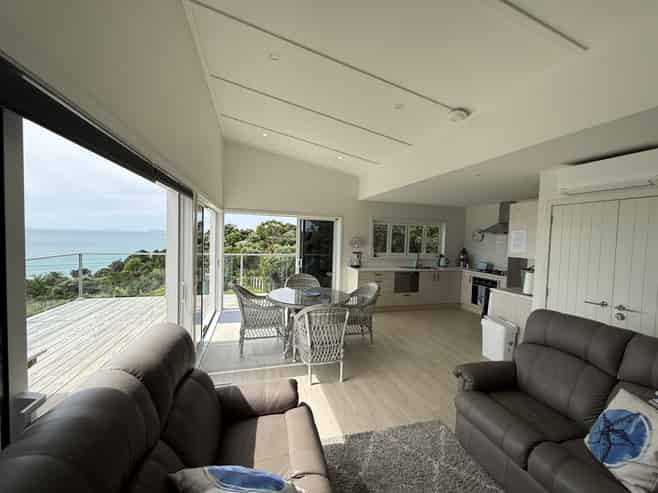 28 Gray Avenue, Kuaotunu