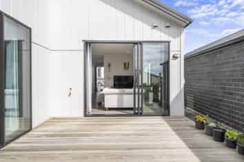 14 Horokaka Street, Massey