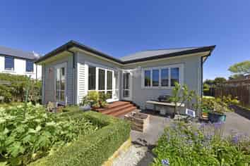 122 Bishop Street, Saint Albans