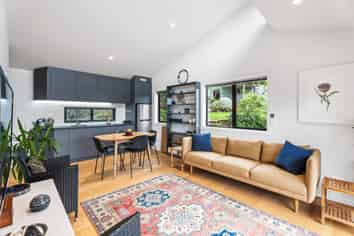 23 Ostend Road, Waiheke Island