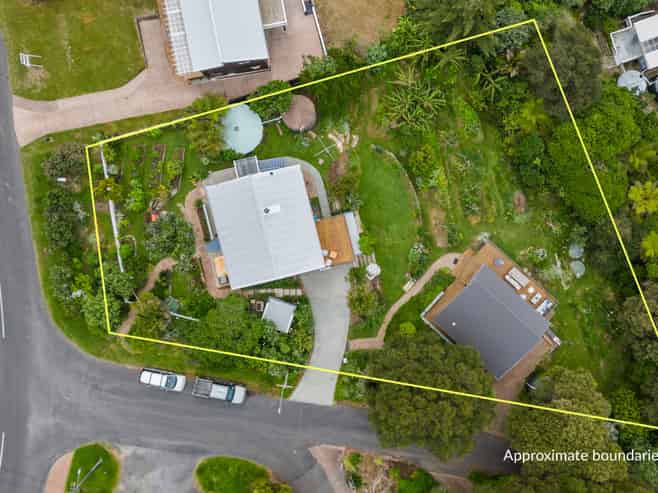 23 Ostend Road, Waiheke Island