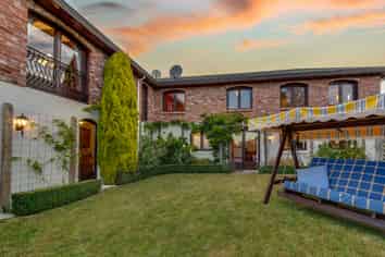 12 Godley Drive, Scarborough