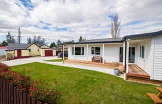 6 & 6a Swansea Street, Middlemarch
